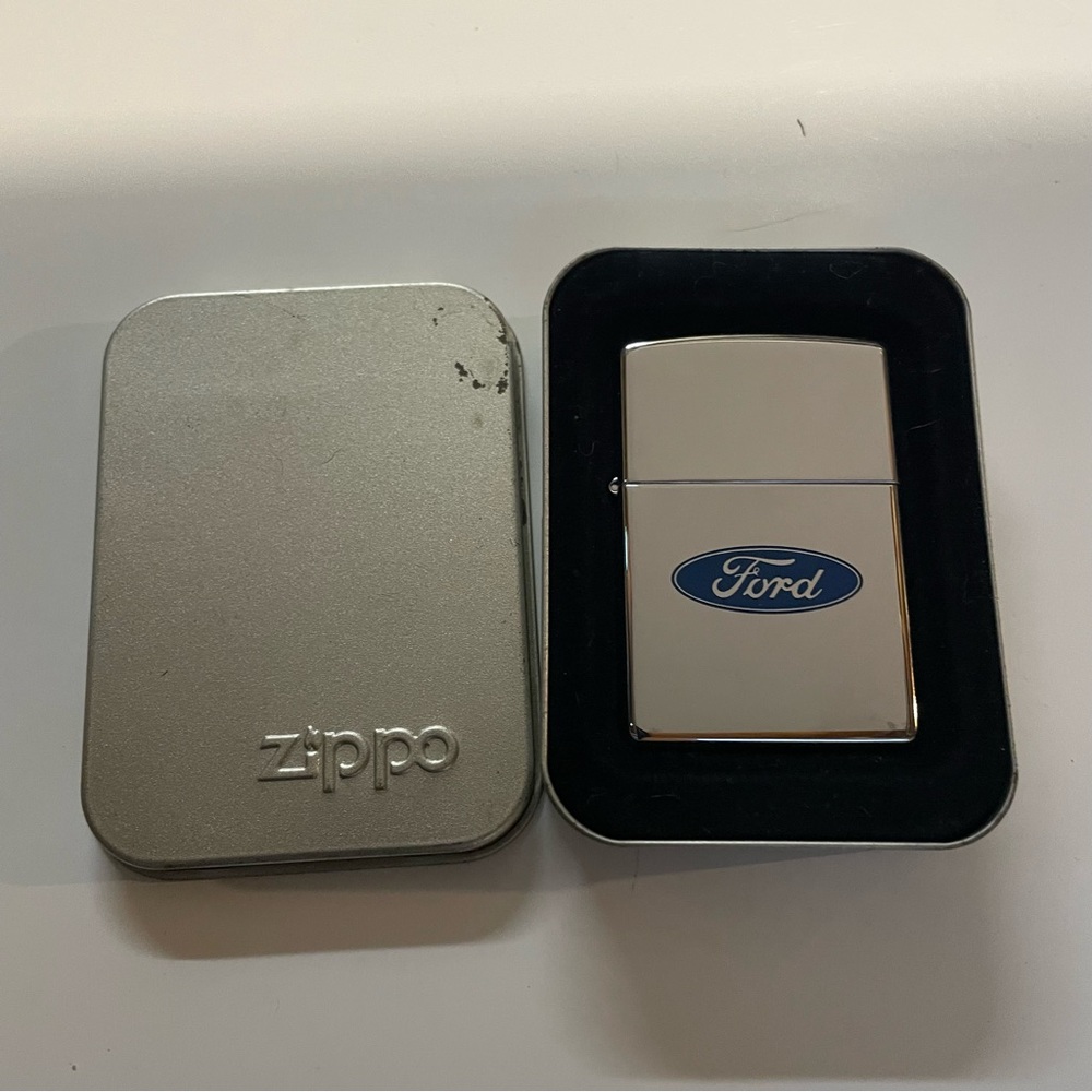 Zippo with Blue Oval Ford Logo - Picture 2 of 5